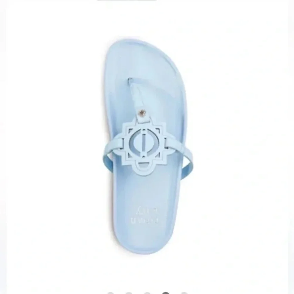 ❄️ Crown & Ivy | Wylie Footbed Sandals Various Sizes Available - Picture 6 of 7